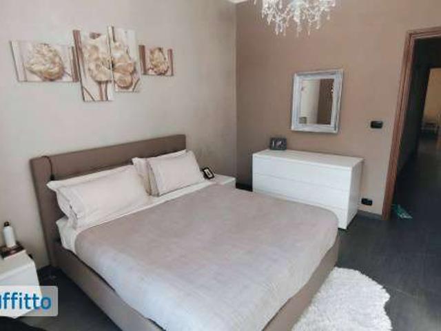 Bilocale arredato con terrazzo Centro