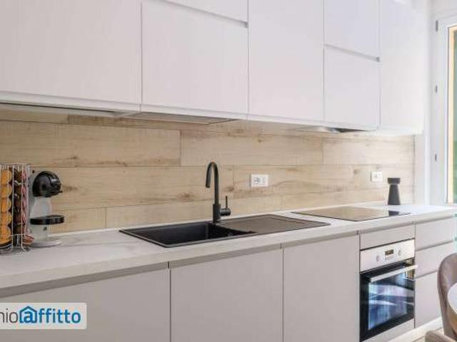 Bilocale arredato con terrazzo Centro