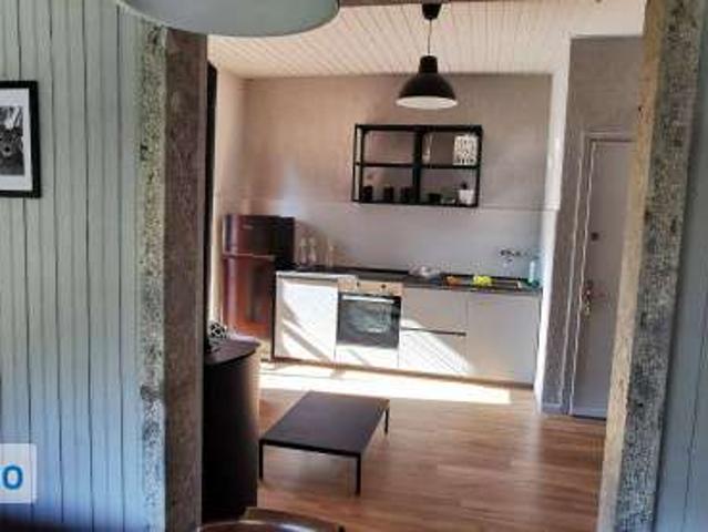 Bilocale arredato con terrazzo Centro