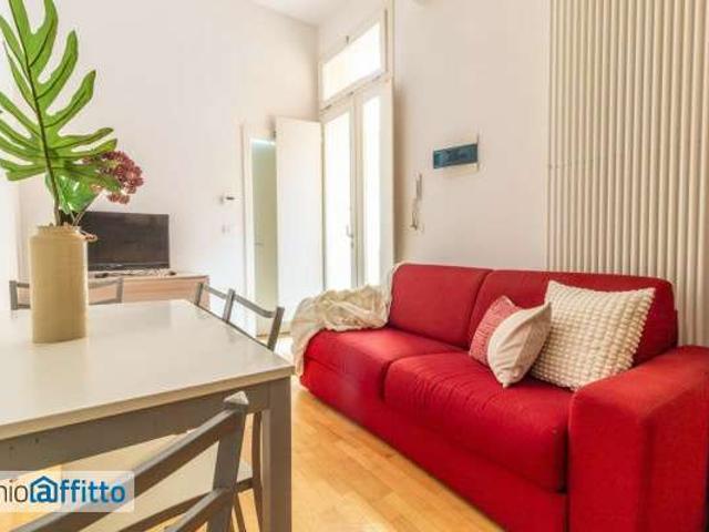 Bilocale arredato con terrazzo Centro