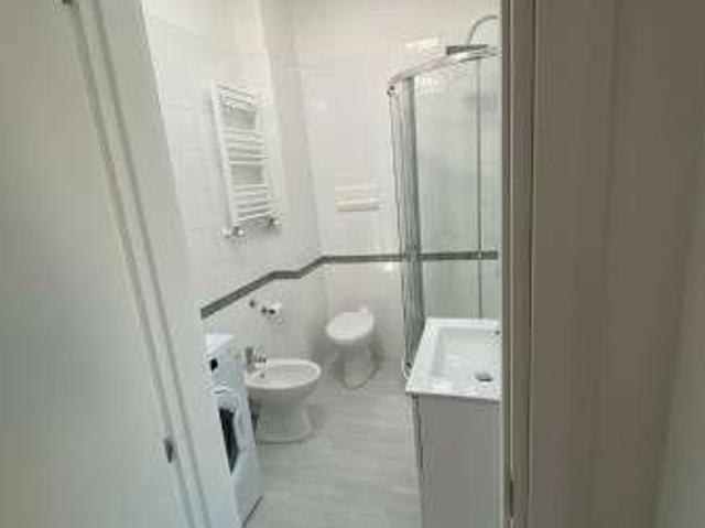 Bilocale arredato con terrazzo Centro