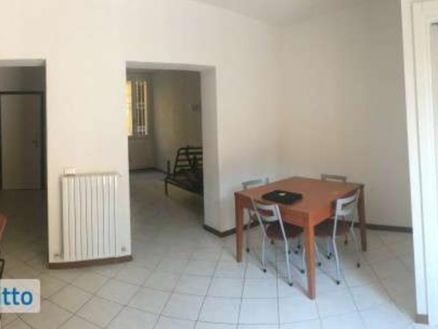 Bilocale arredato con terrazzo Centro