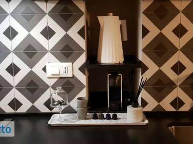 Bilocale arredato con terrazzo Centro
