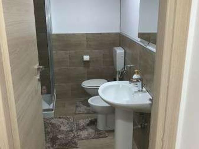 Bilocale arredato con terrazzo Centro
