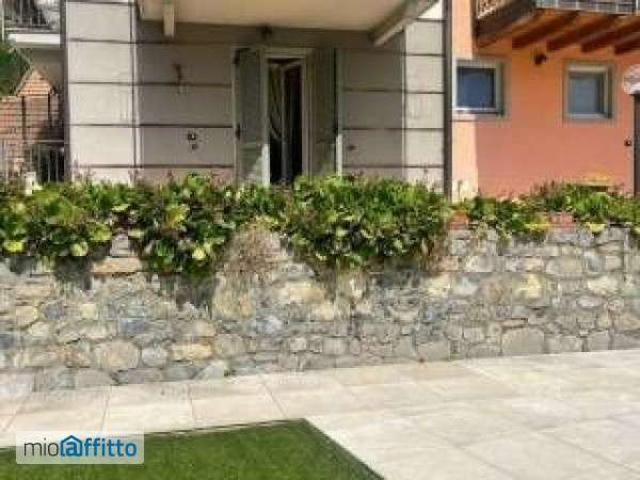 Bilocale arredato con terrazzo Centro