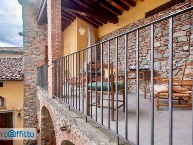 Bilocale arredato con terrazzo Centro