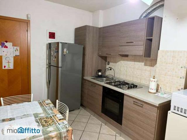 Bilocale arredato con terrazzo Centro