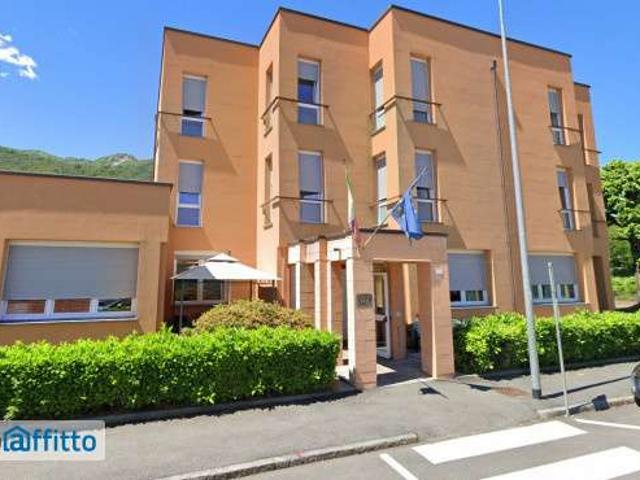 Bilocale arredato con terrazzo Centro