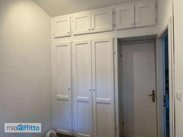 Bilocale arredato con terrazzo Centro