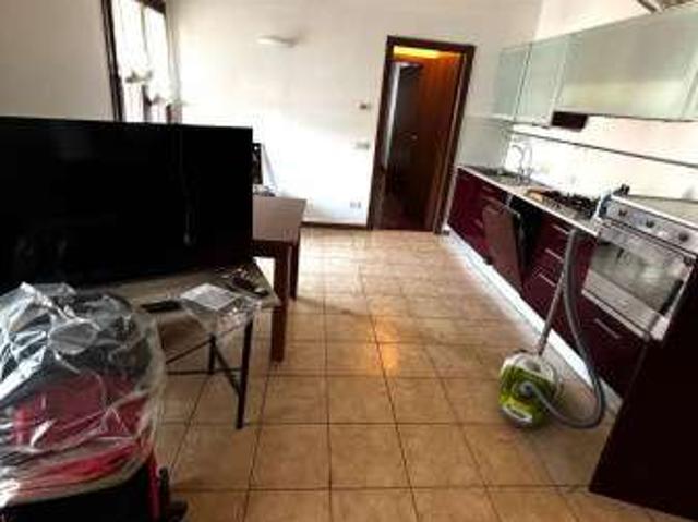 Bilocale arredato con terrazzo Certosa, quarto oggiaro, villa pizzone
