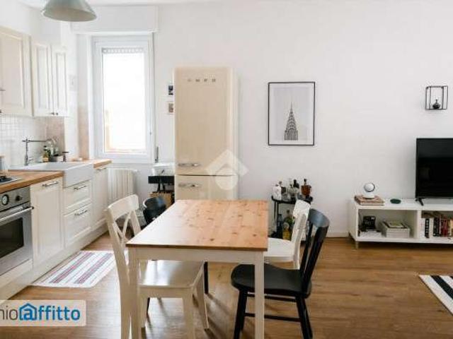 Bilocale arredato con terrazzo Chiesa rossa, cermenate, ripamonti