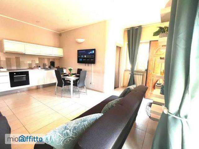 Bilocale arredato con terrazzo Acilia, vitinia, ostia antica, malafede, dragona delle borgate