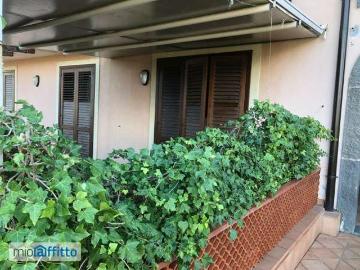 Bilocale arredato con terrazzo Acireale