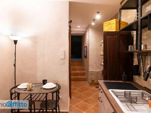 Bilocale arredato con terrazzo Arenella