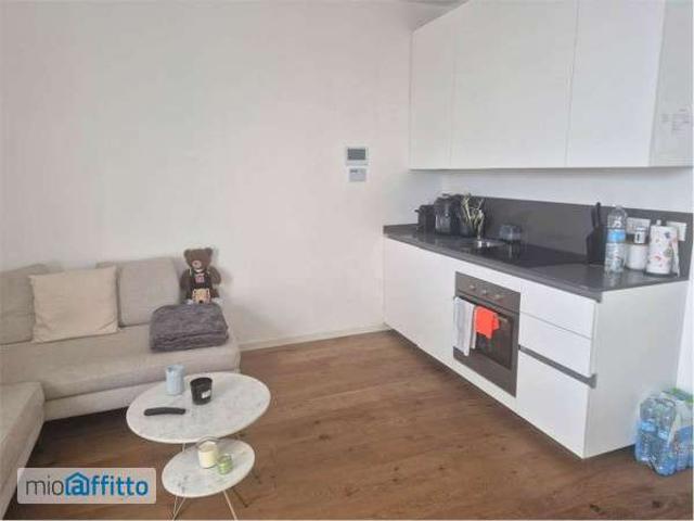 Bilocale arredato con terrazzo Bocconi, c.so italia, ticinese