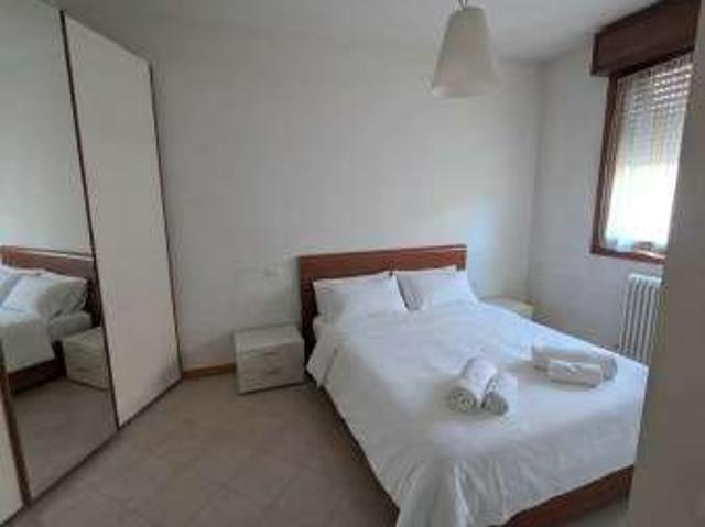 Bilocale arredato con terrazzo Bolognina