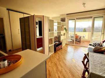 Bilocale arredato con terrazzo Bolognina
