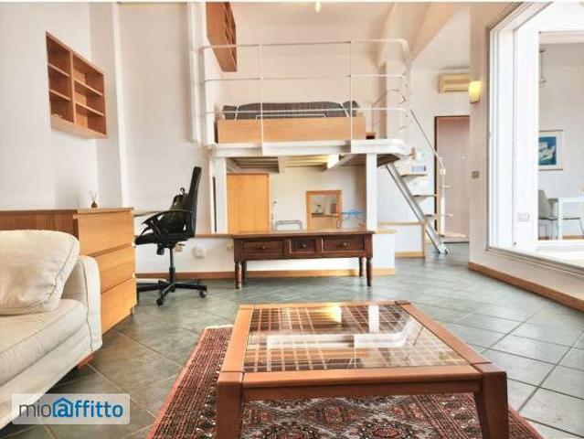 Bilocale arredato con terrazzo Garibaldi, isola, maciachini, monumentale