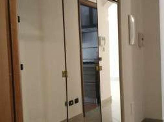 Bilocale arredato con terrazzo Eur, laurentino, checchignola, montagnola, fonte meravigliosa