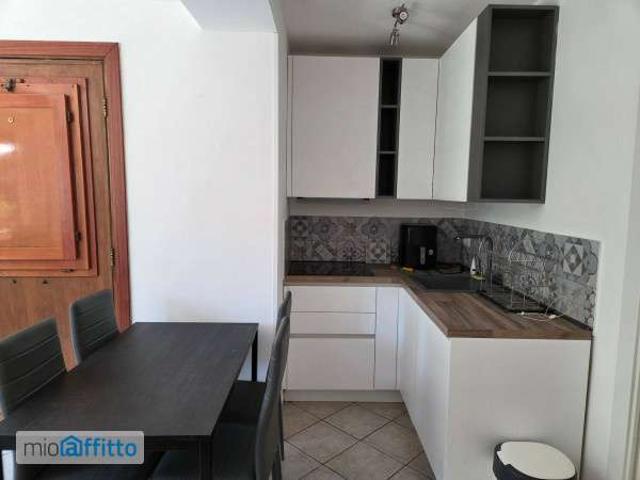 Bilocale arredato con terrazzo Eur, laurentino, checchignola, montagnola, fonte meravigliosa