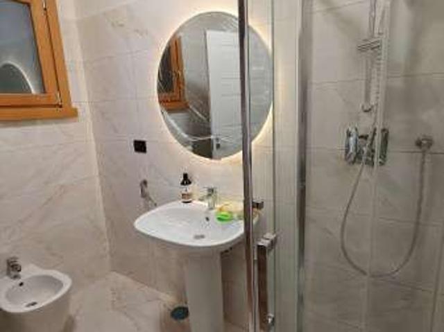 Bilocale arredato con terrazzo Eur, laurentino, checchignola, montagnola, fonte meravigliosa