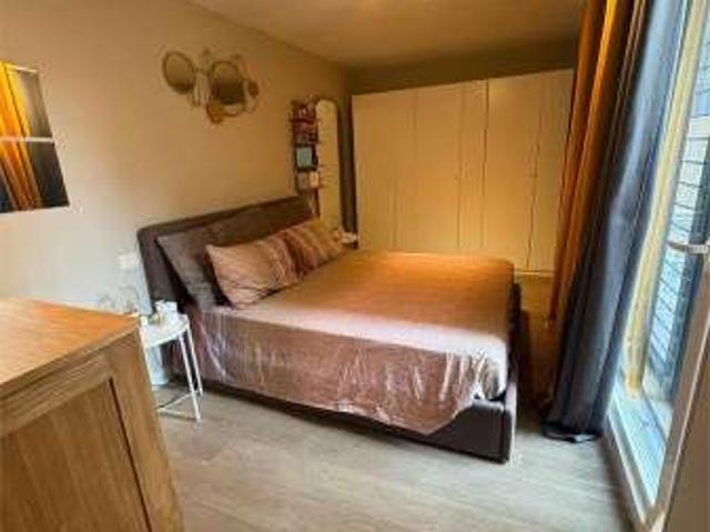 Bilocale arredato con terrazzo Eur, laurentino, checchignola, montagnola, fonte meravigliosa