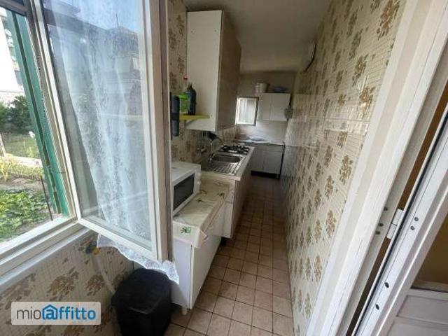Bilocale arredato con terrazzo Fuorigrotta