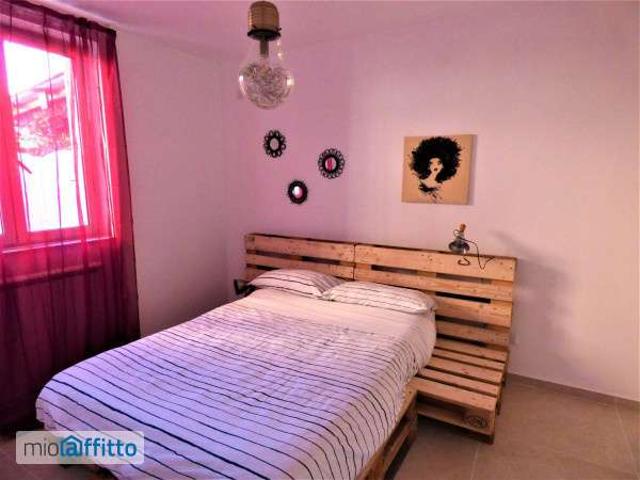 Bilocale arredato con terrazzo Fuorigrotta