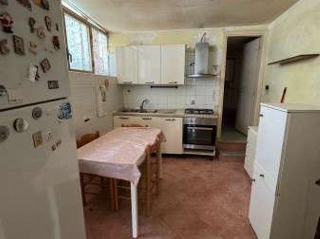 Bilocale arredato con terrazzo Fuorigrotta