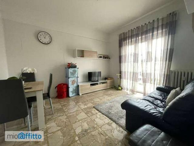 Bilocale arredato con terrazzo Intra