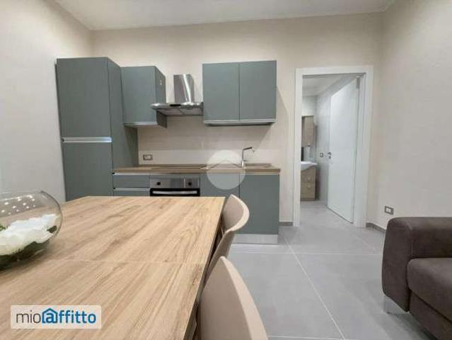 Bilocale arredato con terrazzo Oreto
