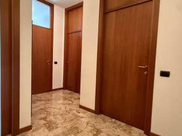 Bilocale arredato con terrazzo Loreto, longuelo, san paolo