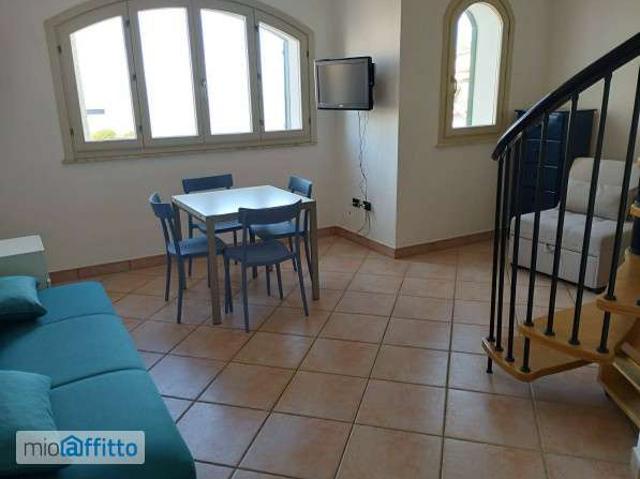 Bilocale arredato con terrazzo Lungomare, capocolonna