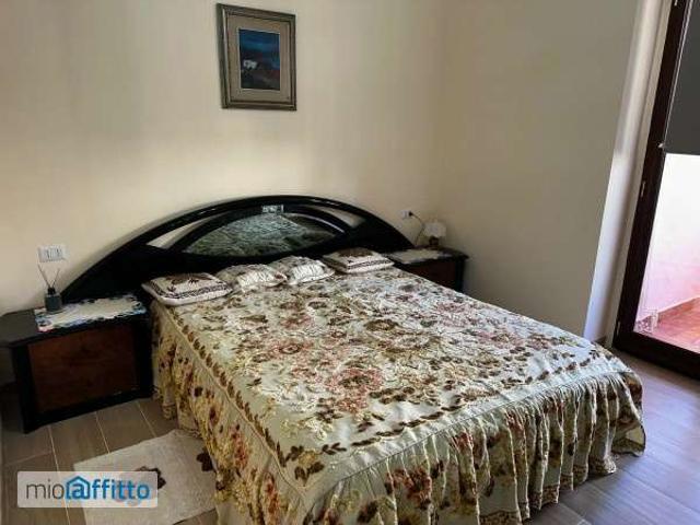 Bilocale arredato con terrazzo Mondragone