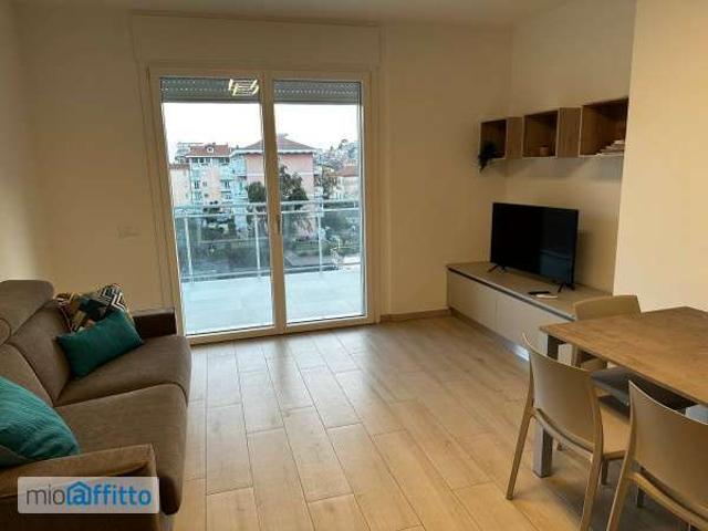 Bilocale arredato con terrazzo Marina di andora