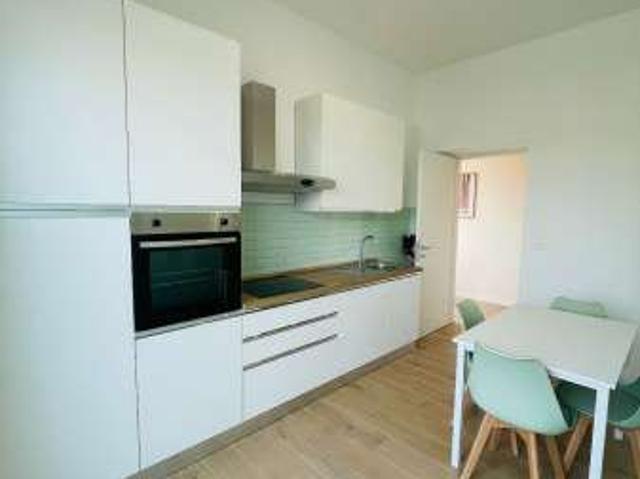 Bilocale arredato con terrazzo Marino