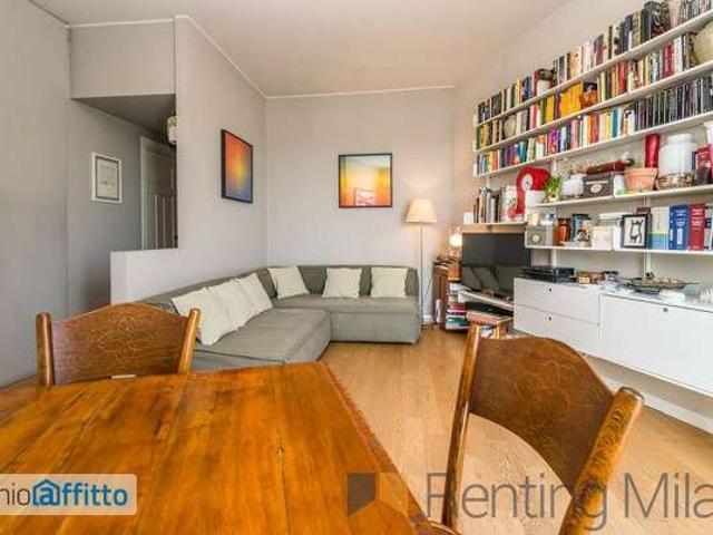 Bilocale arredato con terrazzo Milano