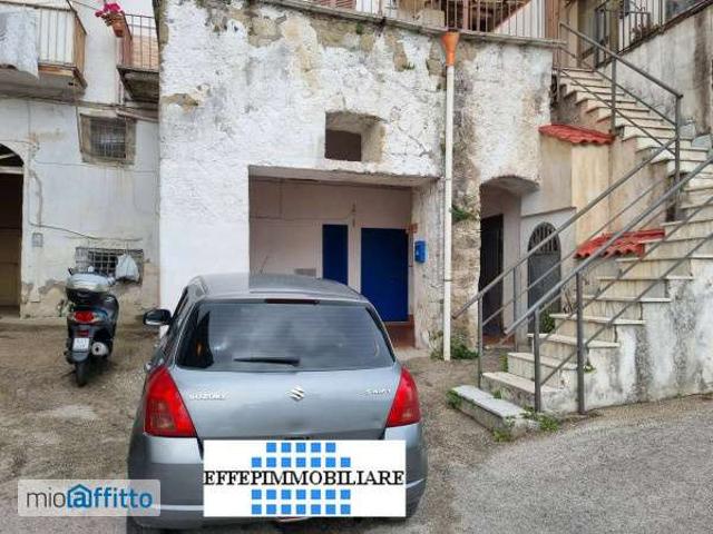 Bilocale arredato con terrazzo Napoli