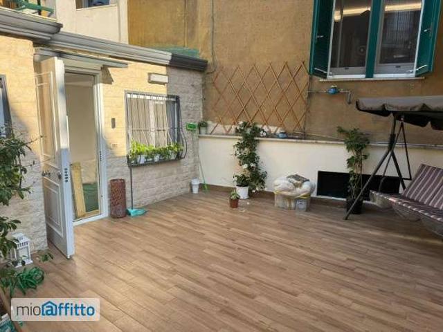 Bilocale arredato con terrazzo Napoli