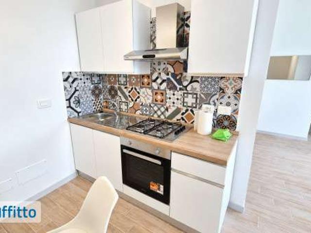 Bilocale arredato con terrazzo Napoli
