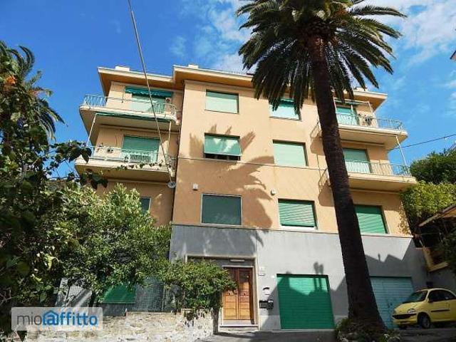Bilocale arredato con terrazzo Nervi quinto al mare