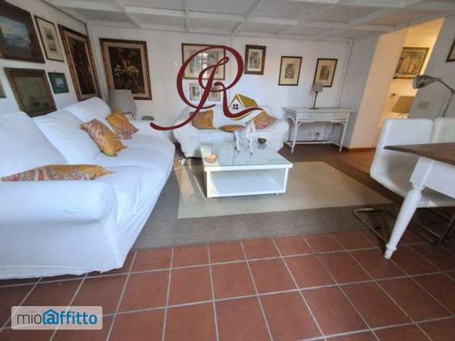 Bilocale arredato con terrazzo S.giovanni, esquilino, san lorenzo
