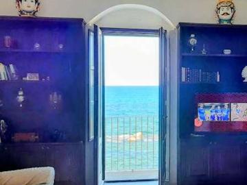 Bilocale arredato con terrazzo Siracusa