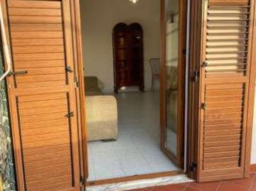 Bilocale arredato con terrazzo Ponente