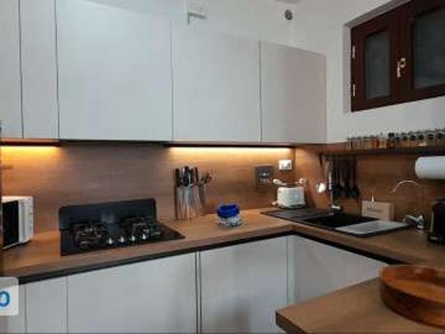Bilocale arredato con terrazzo Porto santo stefano