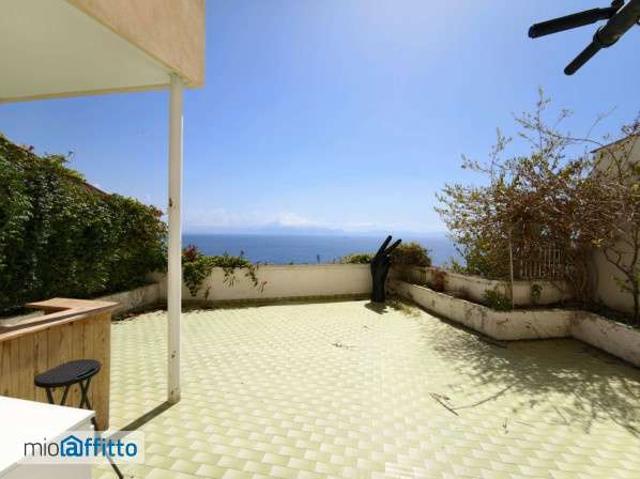 Bilocale arredato con terrazzo Posillipo