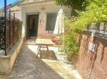 Bilocale arredato con terrazzo Posillipo