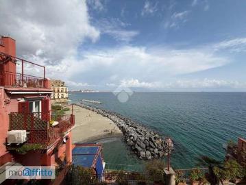 Bilocale arredato con terrazzo Posillipo