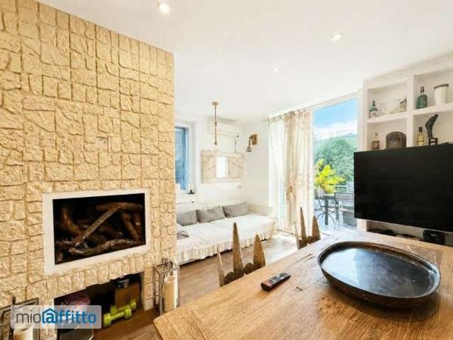 Bilocale arredato con terrazzo Posillipo