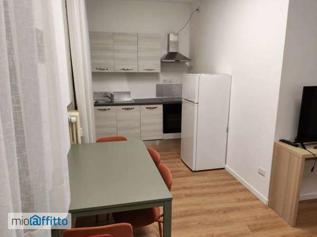 Bilocale arredato con terrazzo Padova